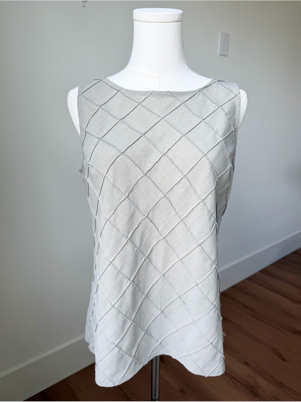 Norton McNaughton Grey Crewneck Sleeveless Top